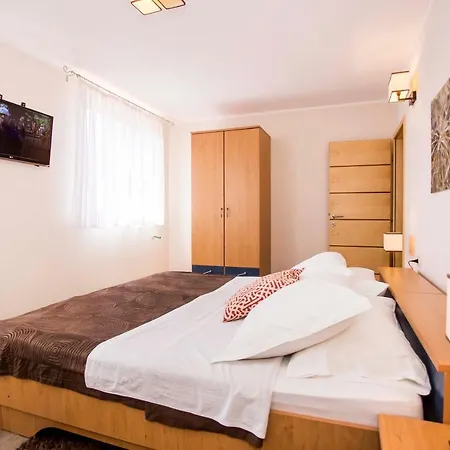 Apartments Romano Rovinj Exterior foto