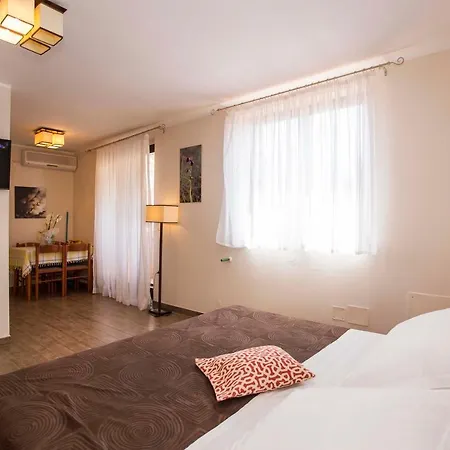 Apartments Romano Rovinj Exterior foto