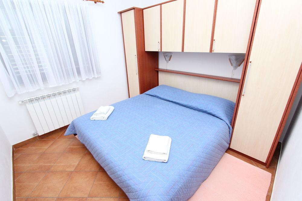 Apartments Romano *