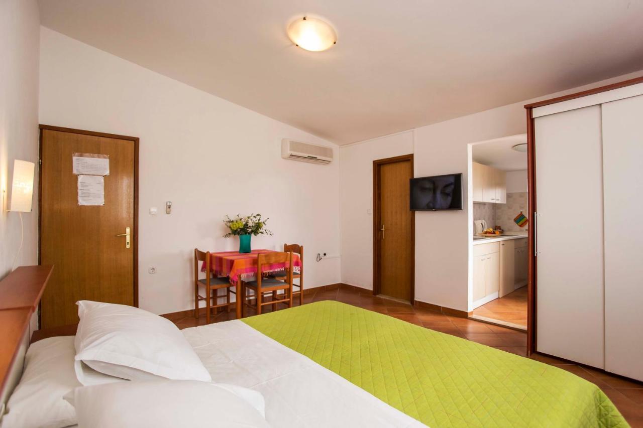 Apartment Apartments Romano *