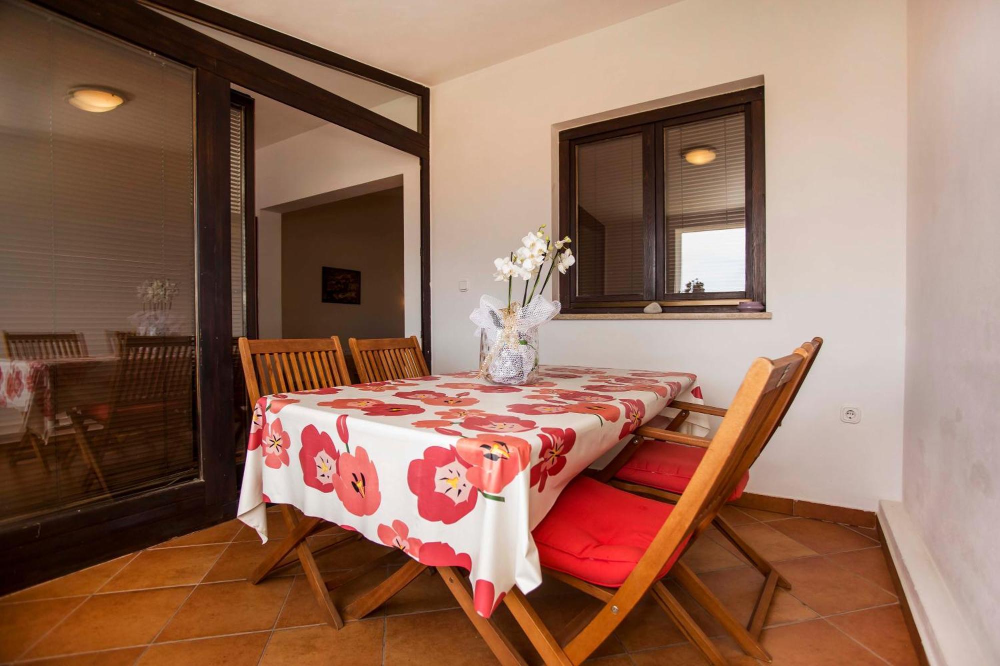 Apartment Apartments Romano *