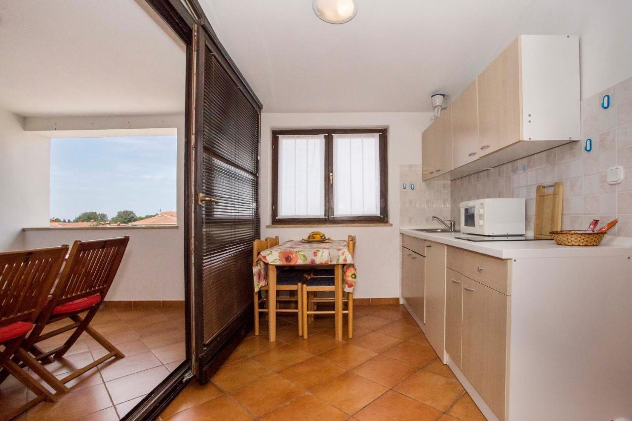 Apartments Romano *